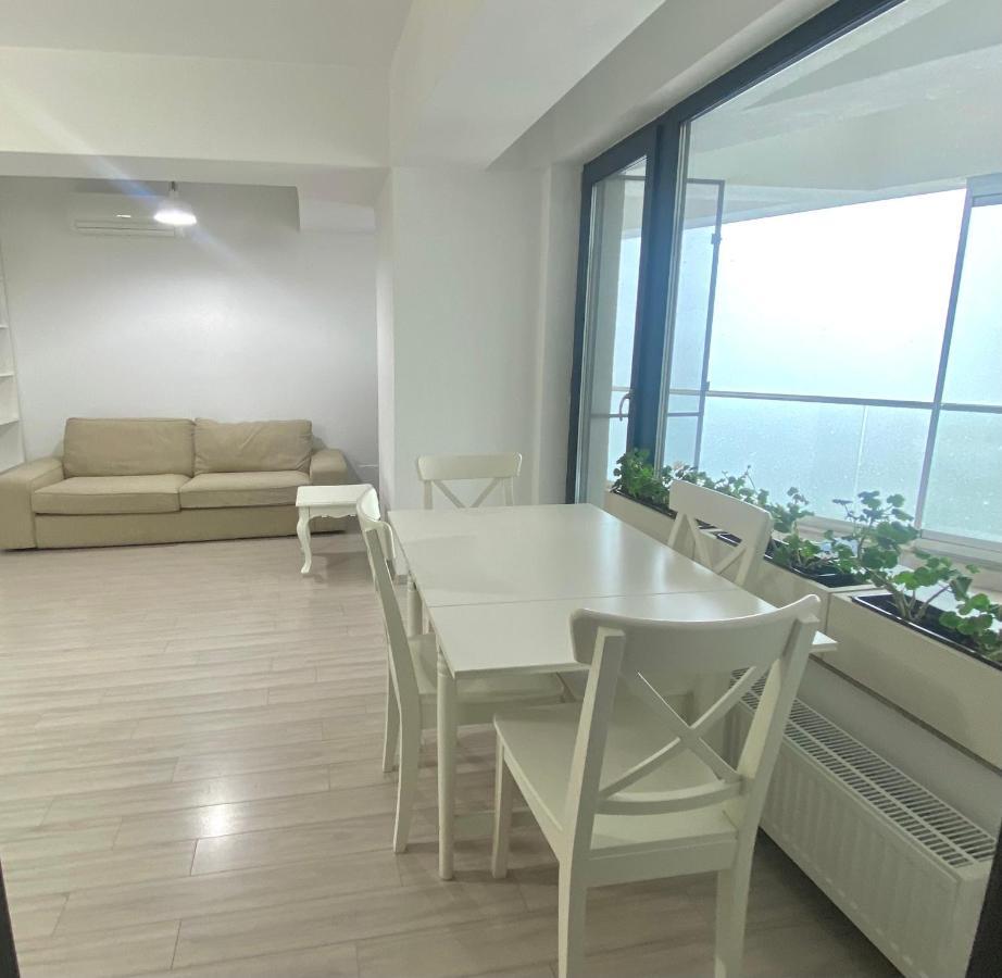 Lake House - Bucuresti Bagian luar foto