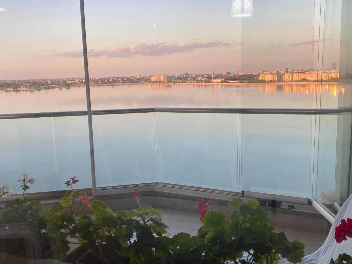 Lake House - Bucuresti Bagian luar foto